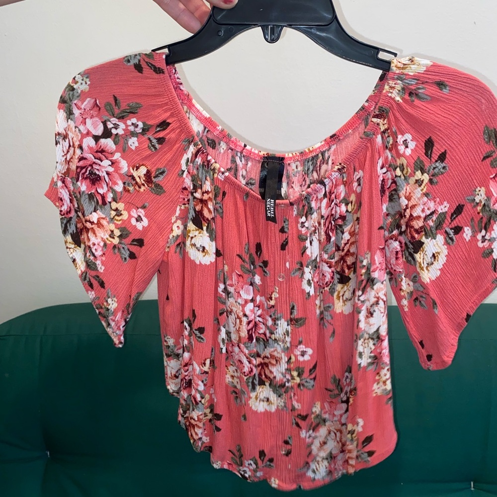 Floral top